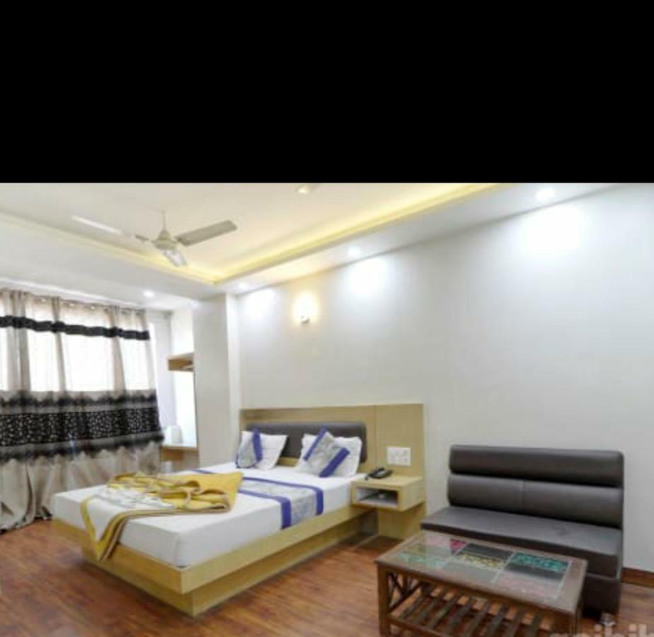 דלהי Hotel Le Mem מראה חיצוני תמונה