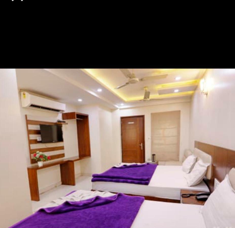 דלהי Hotel Le Mem מראה חיצוני תמונה