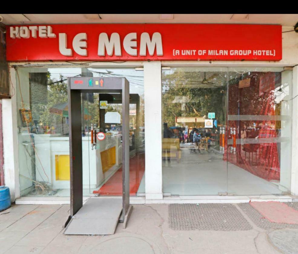 דלהי Hotel Le Mem מראה חיצוני תמונה